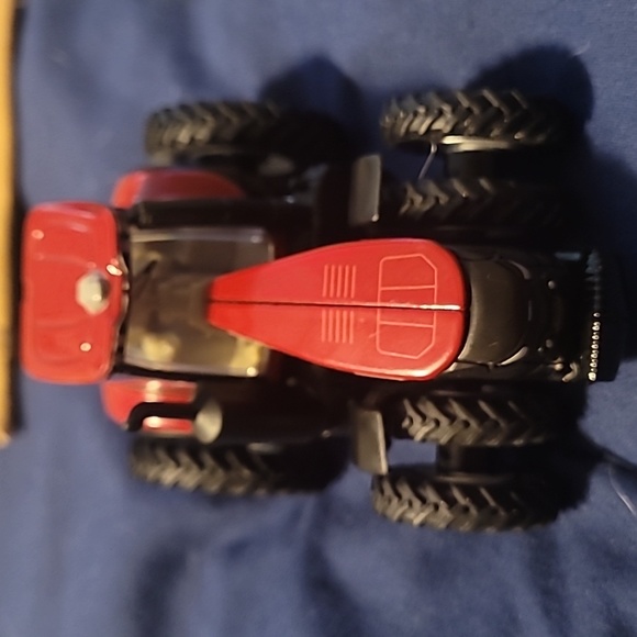 Ertl twins special edition case 2019 380 - Picture 2 of 4